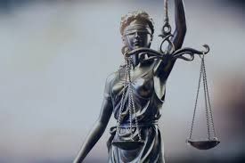 Control judicial y etica experta en los tribunales