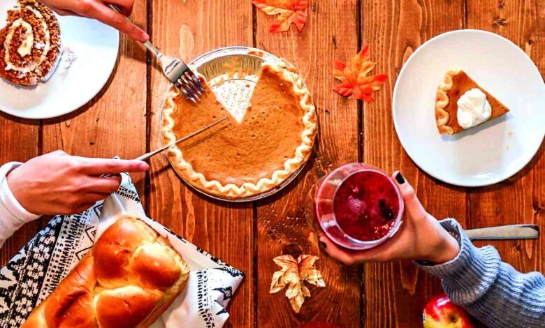 attitude of gratitude - pie at thanksgiving table