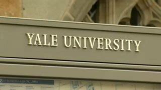 Yale cambia politica de salud mental para estudiantes en crisis