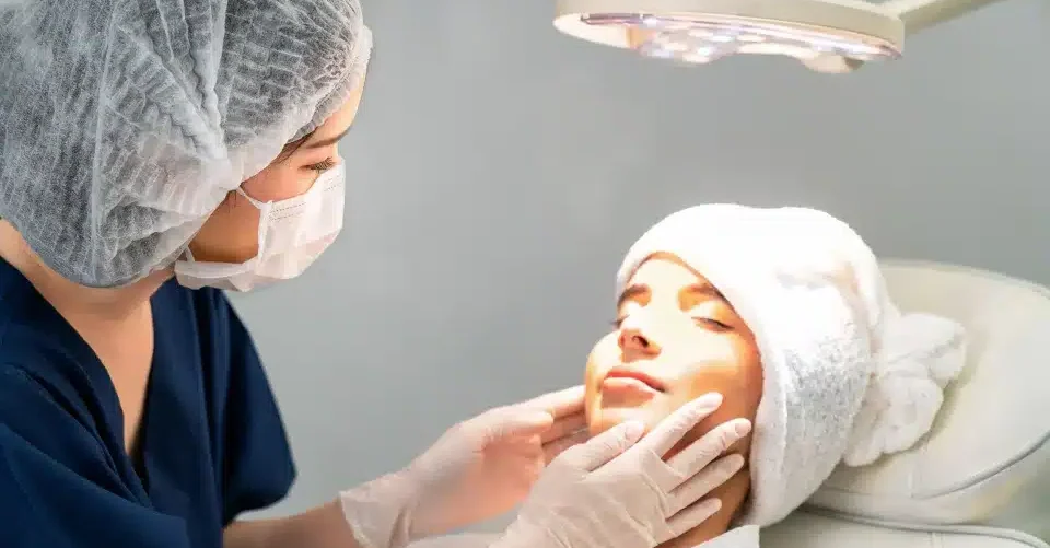 De la criocirugía a la cirugía de Mohs para el cáncer de piel