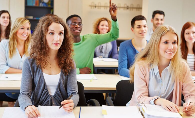 Mejor Academia de Inglés en Sevilla: Cómo Elegir la Formación Perfecta para Alcanzar la Fluidez 1 Academia de Inglés en Sevilla alumnos